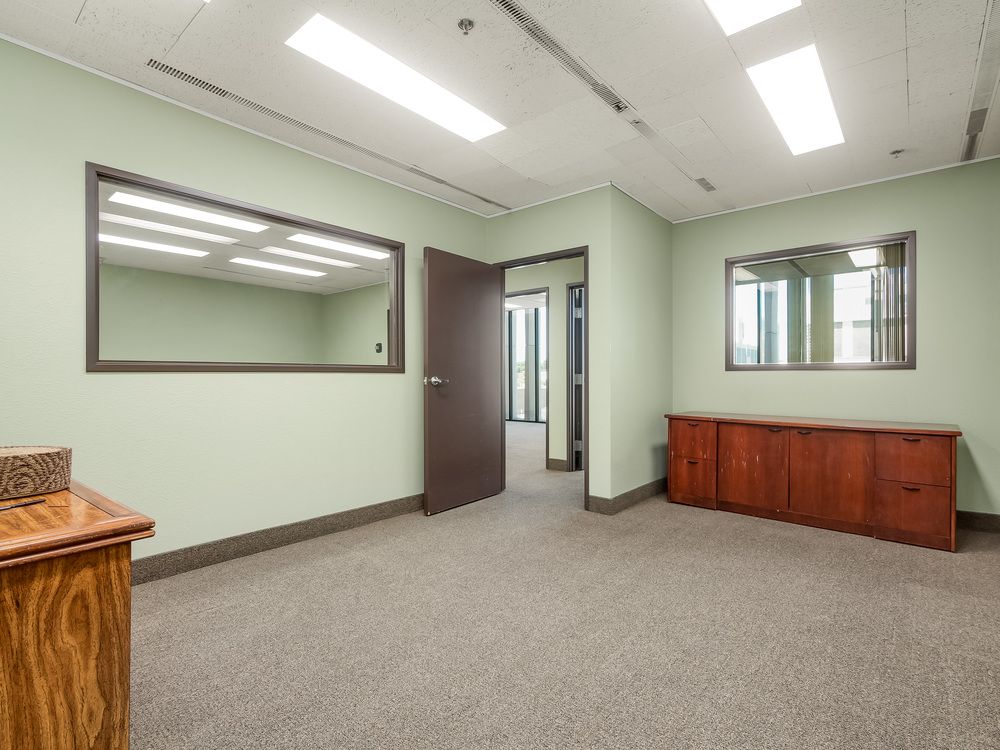 Office Space Available in Excellent Condition & Move-In Ready : 1221 Van Ness Ave, Fresno, CA 93721